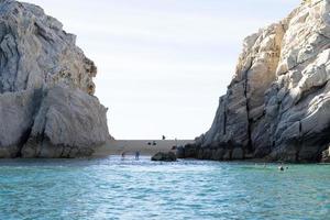 cabo san lucas, mexico - februari 1 2019 - turist i vatten aktiviteter foto