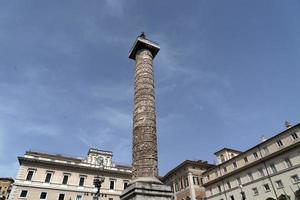 marco aurelio kolumn i rom piazza colonna plats foto