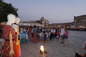 marzamemi, Italien - juli 1 2018 - gammal sicilien fiske by är ett av de mest skön 20 hav städer av Italien. foto