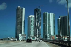 miami, USA - november 5, 2018 - miami florida belastad motorvägar foto