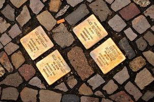 stolperstein snubbla blockera i berlin foto