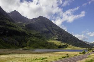 Skottland-tre syster berg räckvidd i glencoe foto