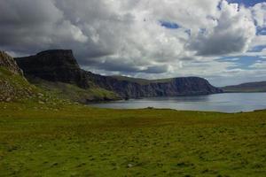 hav kust på neist punkt fyr, skottland foto