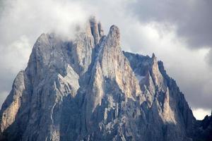 dolomiter - en berg räckvidd i de östra alps foto
