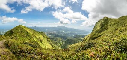 montera pelee grön vulkan sluttning panorama, martinique, franska utomlands avdelning foto