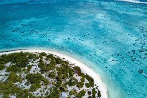 antenn se av sandig strand lagun av polynesien laga mat öar foto