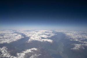 alps antenn se panorama landskap från flygplan foto