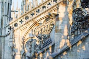 taket av duomo katedral, milano, Italien foto