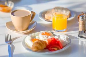 friska frukost i utomhus- Kafé foto