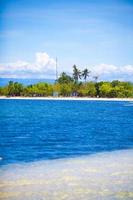 tropisk perfekt ö puntod i filippinerna foto