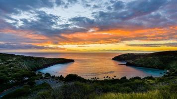 hanaumabukten vid gyllene timmen foto