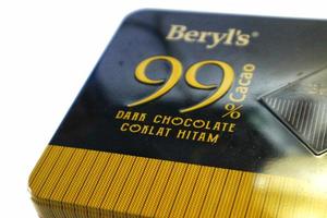 jakarta, indonesien på januari 2023. beryls 99 procent kakao mörk choklad från malaysia. foto