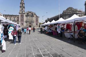 mexico stad, mexico - november 5 2017 - helgon domingo plats marknadsföra foto