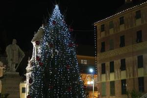 chiavari historisk medeltida stad gata ights för jul foto