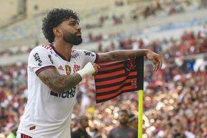 rio, Brasilien - januari 21, 2022, everton cebolinha spelare i match mellan flamengo mot nova iguacu förbi 03:e runda av carioca mästerskap, i maracana stadion foto