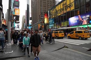 ny york, USA - Maj 25 2018 - gånger fyrkant full av människor foto