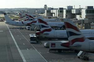 london, förenad rike - Mars 24 2019 - gatwick flygplats operationer foto