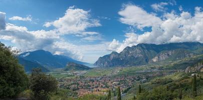 hög sjö garda trentino - Italien foto