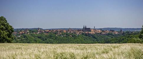 panorama- se på stad av rotenburg ob der tauber i bavaria i sommar foto