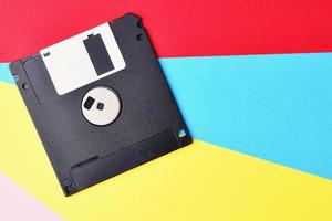 diskett disk på färgrik bakgrund foto