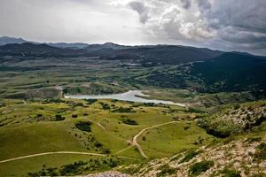 landskap av en berg dal i crimea, ukraina foto