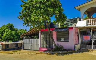 puerto escondido oaxaca mexico 2022 upptagen väg gata körning bilar trafik sylt puerto escondido Mexiko. foto