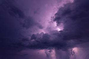 dramatisk stormig himmel foto