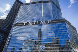 trumptorn i chicago foto