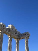 ruiner av grekisk tempel foto