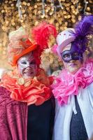 Venedig, Italien - februari, 2019 karneval av Venedig, typisk italiensk tradition och fest med masker foto