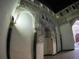 al-attarine madrasa i fez, marocko foto