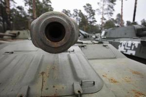 de munkorg av en modern slåss tank. militär fordon. foto