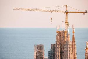 skön antenn se av de barcelona stad med en sagrada familia foto