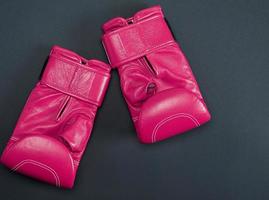 ny rosa sport läder boxning handskar foto