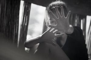 sluta trakasserier och missbruk i relation , sluta våld mot kvinnor, internationell kvinnors dag foto