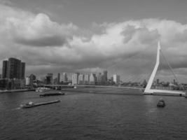 de stad av rotterdam i de nederländerna foto