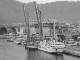 de italiensk stad palermo foto