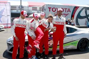 los angeles, apr 9 - jesse metcalfe, brett davern, Jackson Rathbone, jeremy sisto, innehav kate del castillo på de Toyota proceleb lopp Tryck dag 2013 på de toyoto stor prix krets på april 9, 2013 i lång strand, ca foto