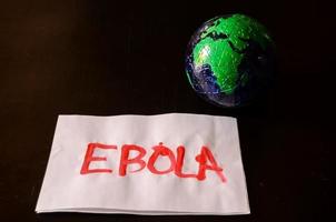 handskriven ebola tecken foto
