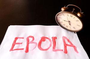 handskriven ebola tecken foto