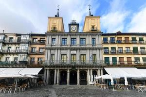 segovia, Spanien - nov 27, 2021, stad hall av segovia, Spanien. de historisk byggnad, var byggd i de tidigt 17:e århundrade, nu hus är de stad hall av segovia. foto