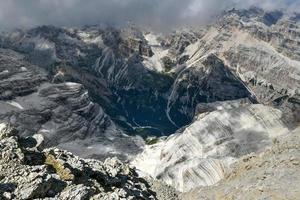 Fantastisk landskap på de dolomiter i Italien. dolomiter unesco värld arv i de sommar tid. sud tirol. italiensk alperna. foto