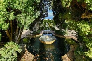 skön landskap av de trädgård på alhambra palats i granada, Spanien. foto