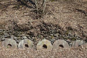 historisk slipning stenar i solingen,balkhauser kotten,bergisches land, norr Rhen Westfalen, Tyskland foto