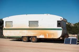 gammal årgång husvagn roulotte i Australien foto