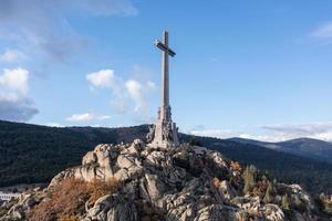 dal av de fallen - en minnesmärke tillägnad till offer av de spanska civil krig och belägen i de sierra de guadarrama, nära madrid. foto