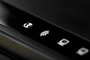 Wi-Fi router indikation ikoner för makro kontrollera. foto