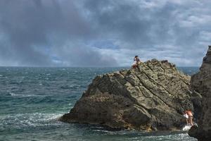 aci trezza sicilien cyklopes stackar stenar foto