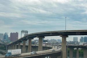 Washington, USA - juni, 23 2016 maryland belastad motorväg på regnig dag foto