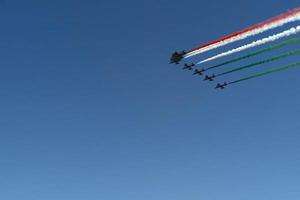frecce tricolori Italien akrobatisk flyg team italiensk flagga röd vit och grön rök foto